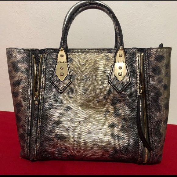 Henri Bendel A-list Satchel - Picture 1 of 8